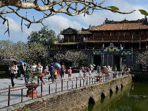 จังหวัดเถื่อเทียน-เว้ตั้งเป้า ปี ๒๐๑๓ จะดึงดูดนักท่องเที่ยว ๓ ล้านคน